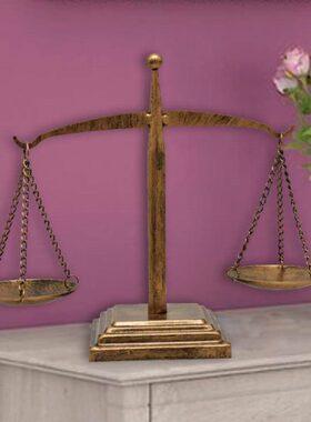 欧式铁艺古典复古天枰装饰摆件开业礼品招财办公室桌面天秤座律师