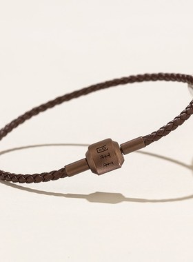 细款2.5mm真皮字母转运珠w配绳周家古铜色不锈钢扣高端秀气女手绳