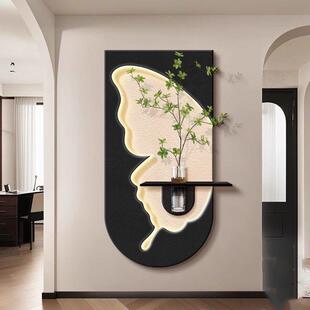 中古风玄关装饰灯画意式极简入户正对门挂画水培绿植走廊过道壁画