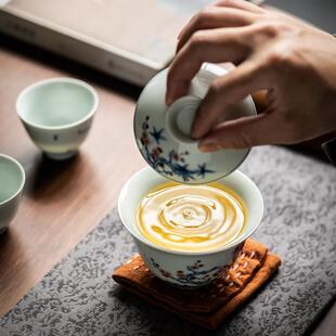 青花瓷岁寒三友盖碗单个茶杯手工陶瓷茶具高档复古二才泡茶碗带盖