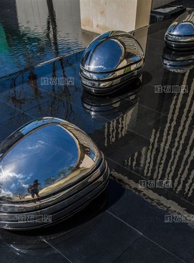 艺术不锈钢鹅卵石坐凳雕塑定制室内外镜面几P何石块水景装饰摆件