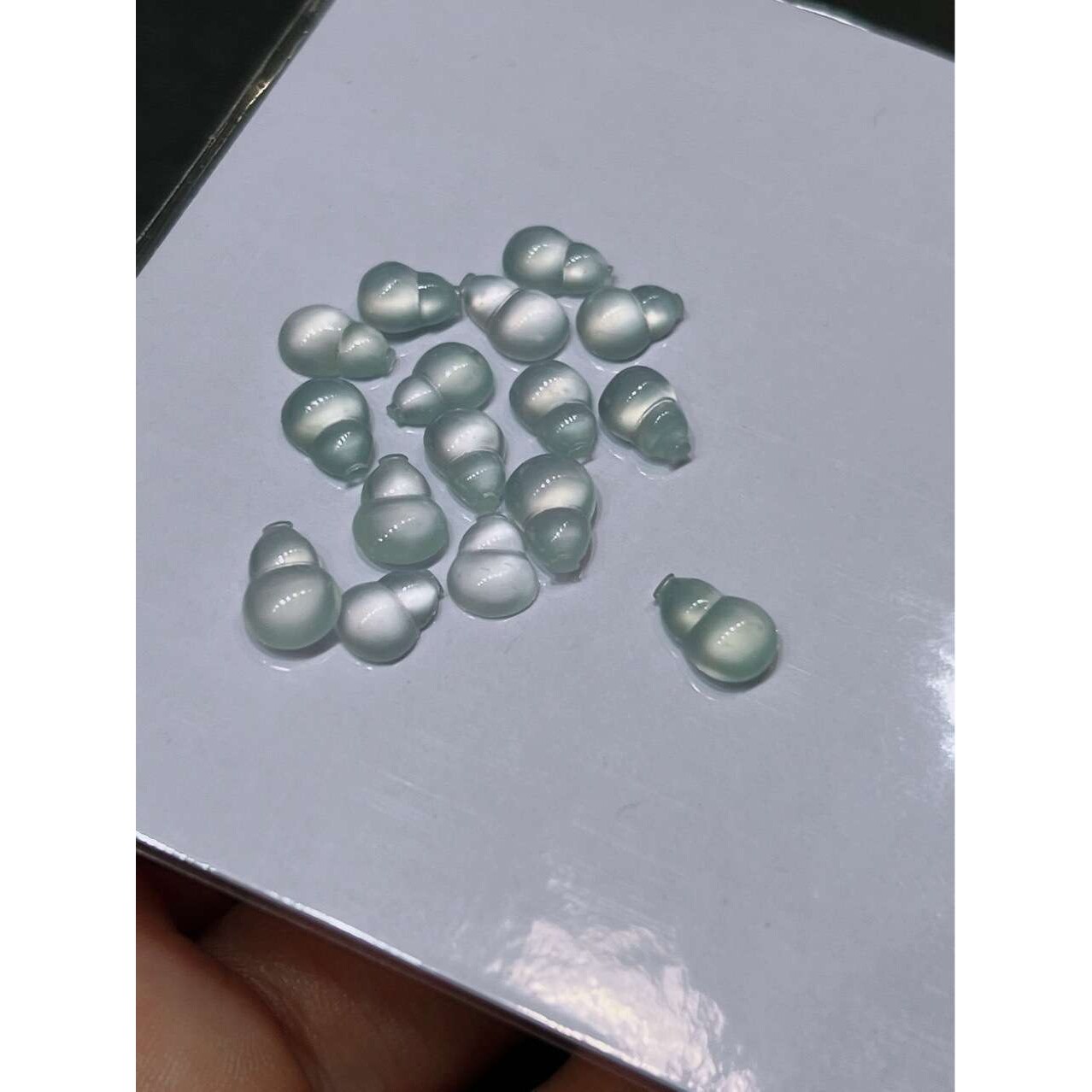 翡翠小精品貔貅镶嵌小滴溜冰阳绿貔貅高冰葫芦一手满绿葫芦