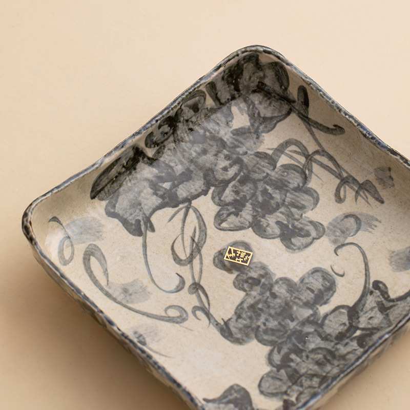 日本进口陶瓷多用钵山茶花唐草纹圆形装菜盘汤碗面碗餐具家用清新