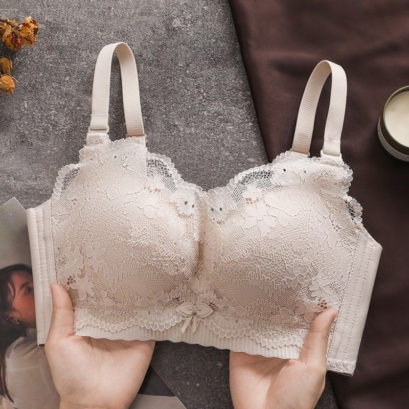 小胸聚拢显大 蕾丝超厚6CM内衣女加厚无钢圈上托手掌杯文胸调整型