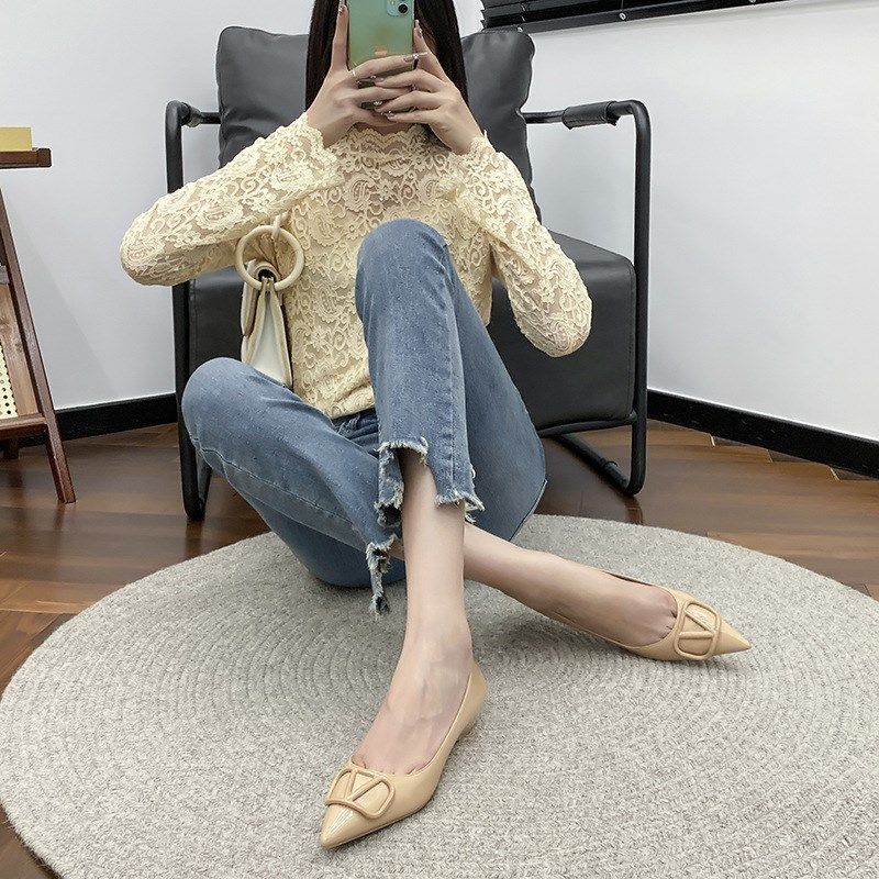 24P3平底鞋女气质高级感法式时装裸色V扣不累脚尖头内增高单鞋,女鞋,其他拖鞋,淘宝优惠券,粉丝福利购,淘宝优惠卷