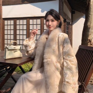 果果家 鹅绒/新中式国风羽绒服外套女新款宽松刺绣提花上衣