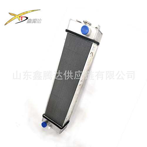PC130-7挖掘机散热器 水箱中冷器 203-03-71771散热器