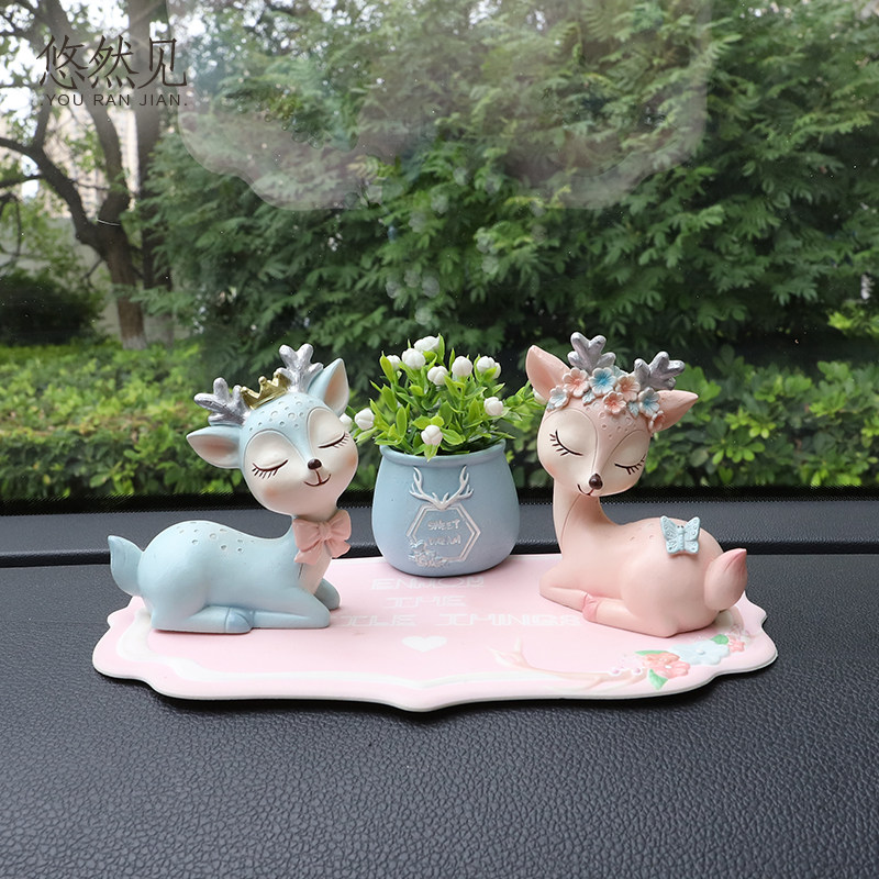 一路平安鹿汽车摆件2023情侣网红E款车上中控台车载装饰品车内饰