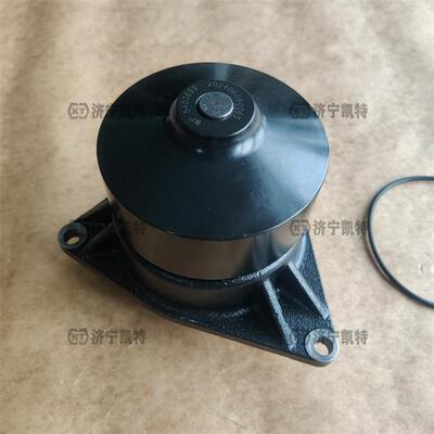 PC450-8挖掘机SAA6D125发动机水泵6251-61-1101