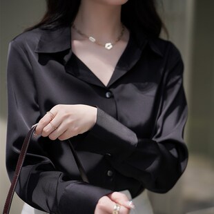 高级感醋酸缎面衬衫女士黑色衬衣免烫抗皱大码显瘦V宽松垂感遮屁