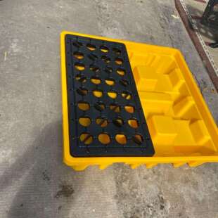 油桶塑胶托盘130*130*15cm防渗漏卡板化学品防漏平台 塑料托板