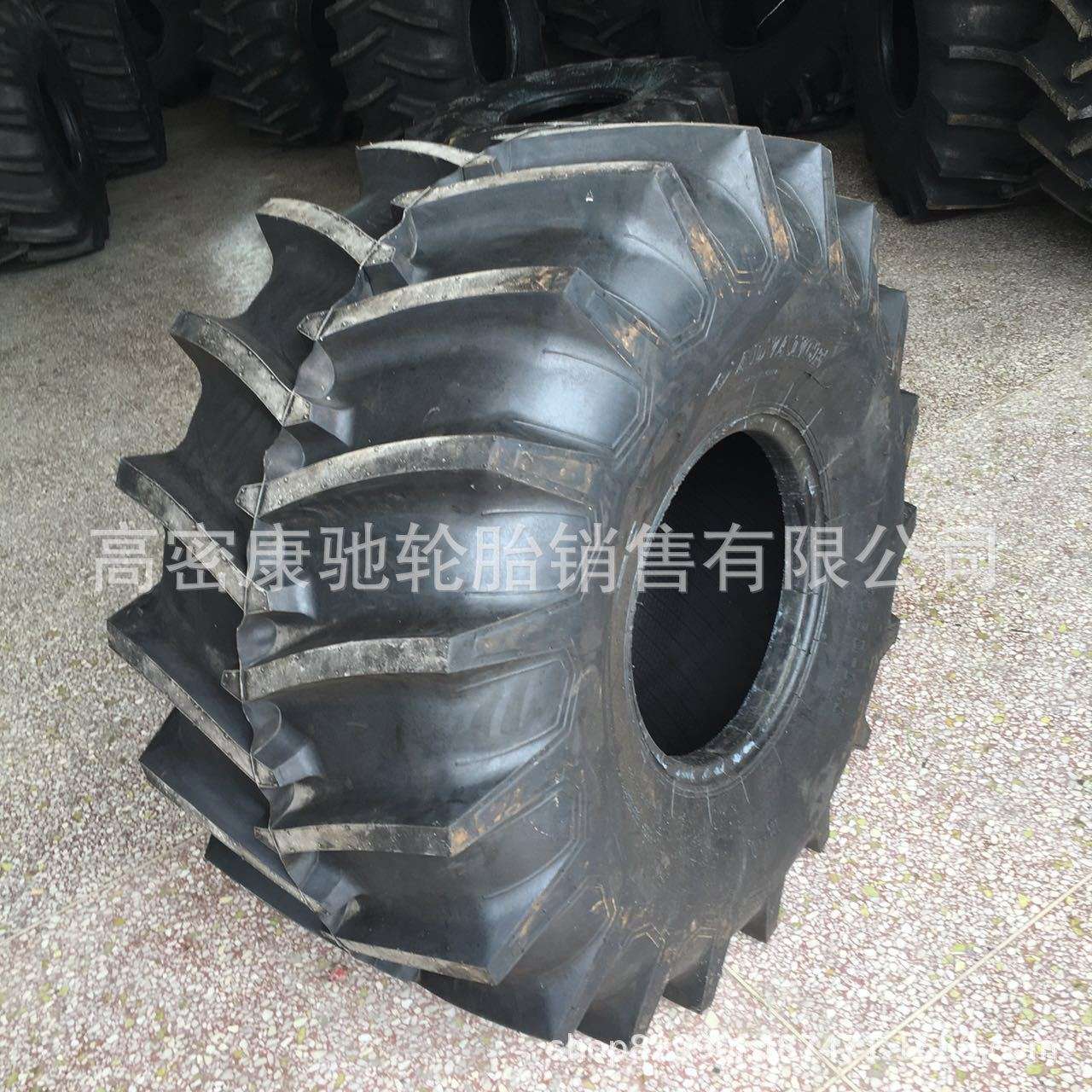 捆草机轮胎14L-16.1 21.5L-16.1导向捆草机轮胎 农机具人字轮胎