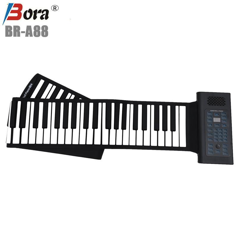 博锐新款61键带延音踏板、话筒功能、加厚版手卷钢琴厂家直销
