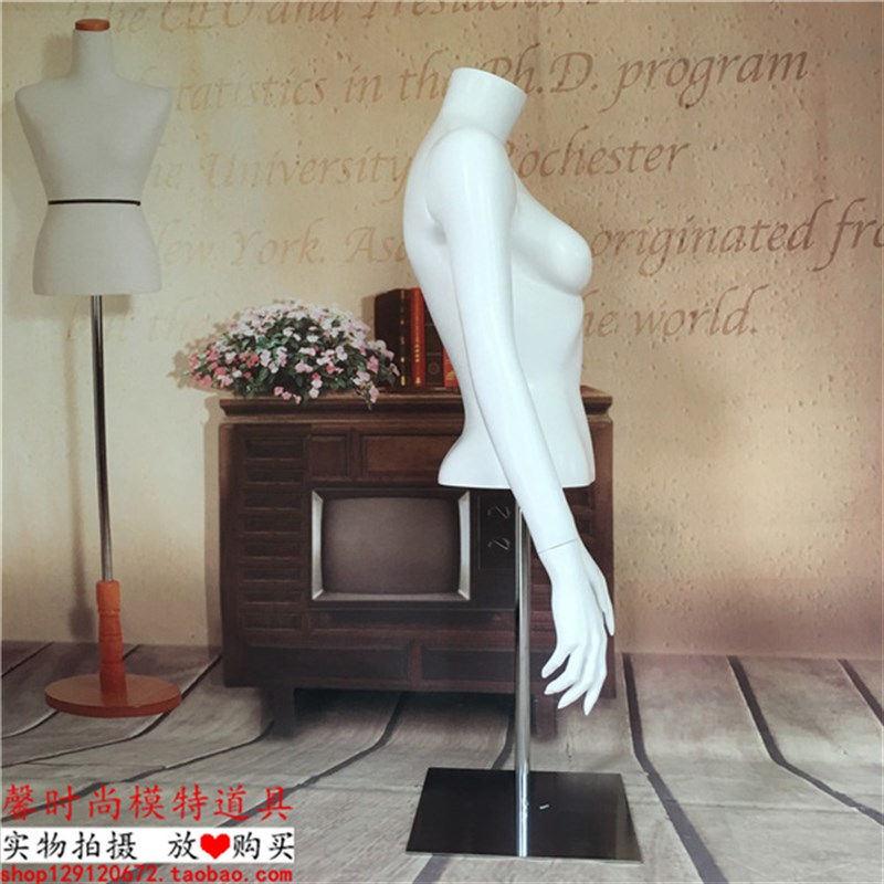 服装模特道具 女半身带手有头台模亚白运动假肌肉型模特橱窗展示