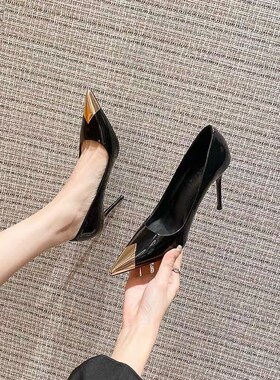 小码313233法式黑色高跟鞋女202C4新款金属尖头细跟单鞋大码41一4