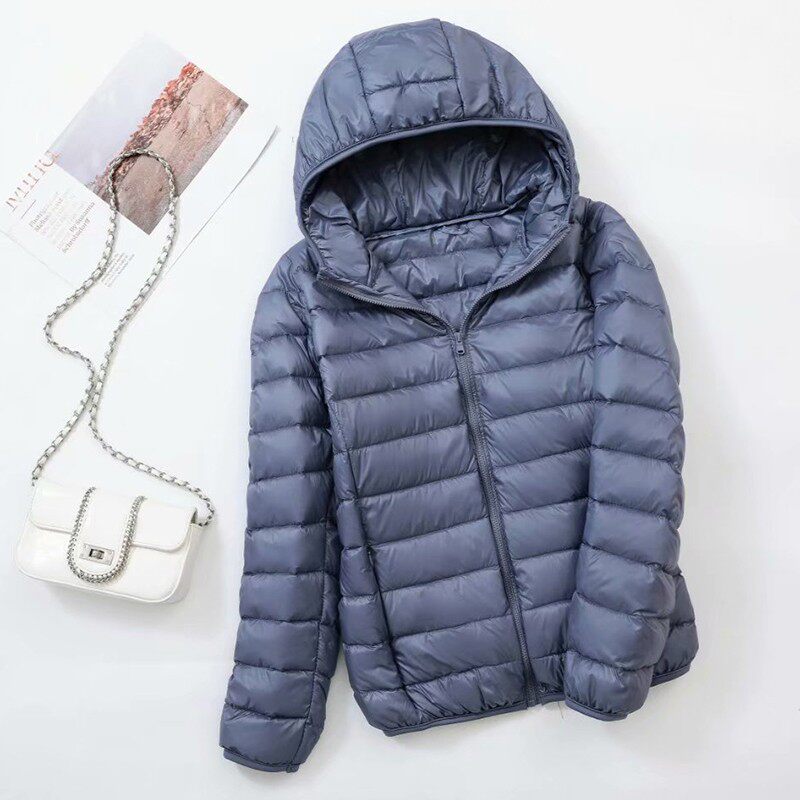 秋季特轻便加肥加大码轻薄羽绒服女短款胖mm200斤V妈妈胖妹妹宽松