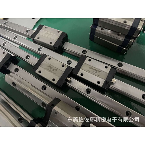 IKO精密交叉导轨CRWM2-30 CRWM2-45 CRWM2-60 CRWM3-50 CRWM3-75