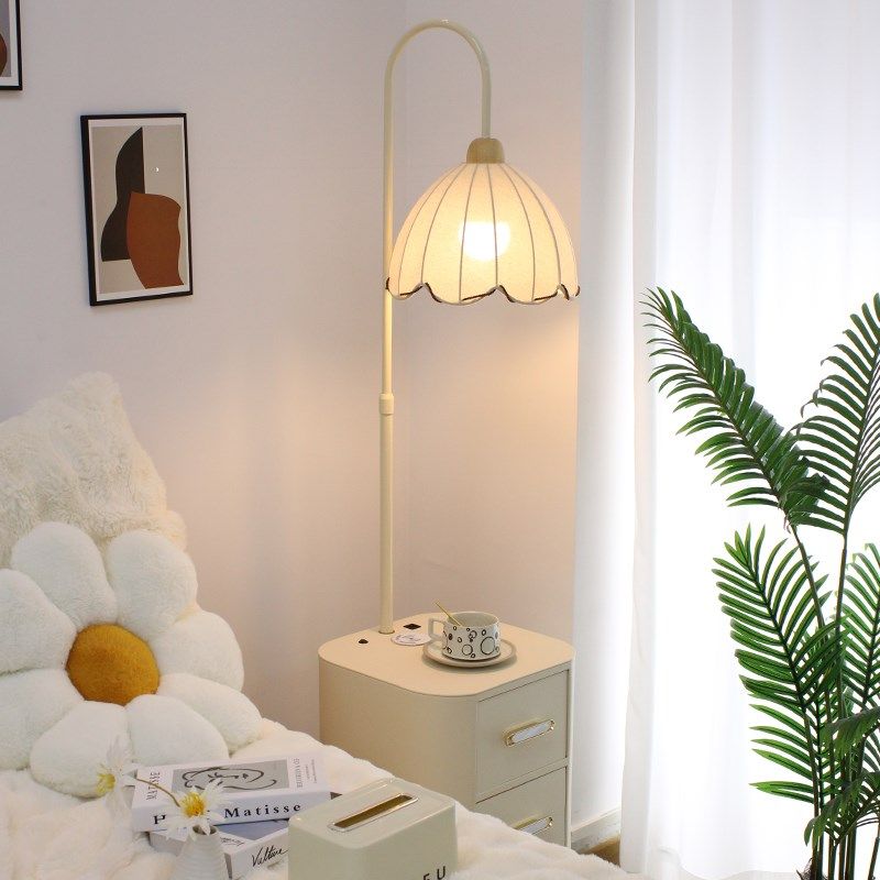 奶油风网红卧室落地灯客厅沙发法式边几置物架床头柜茶几一体台灯,家装灯饰光源,装饰落地灯,淘宝优惠券,粉丝福利购,淘宝优惠卷