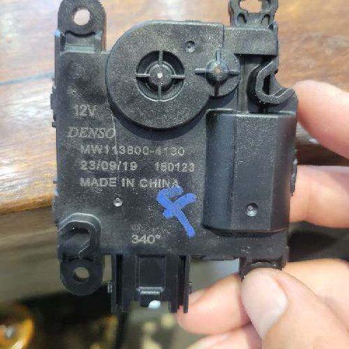 适用19款别克GL8空调模式转换马达风向冷暖内外循环翻板伺服电机