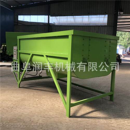 双轴拨齿粉搅拌机CIV机5方容大积喂牛喂料青黄储草揉搓拌草车