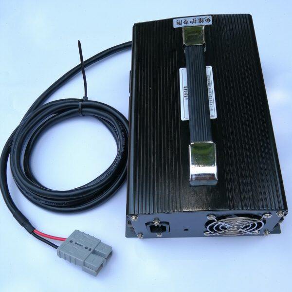 /A12V20充电器半自动施能托盘CZ车7智能充电机12V上海C-堆高车