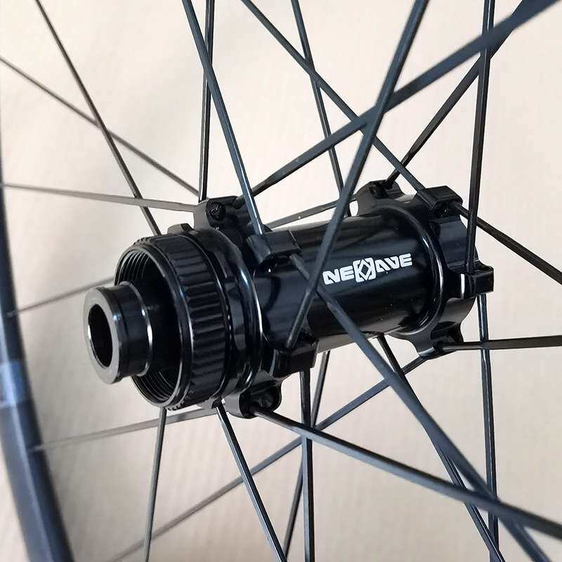 8-12速 700C中锁碟刹公路轮组- M12*142桶轴- tpi培林 pillar辐条