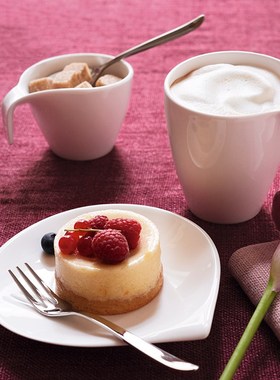 现代简约样板房售楼部厨房茶几纯白早餐杯碟简约创意个性咖啡杯碟