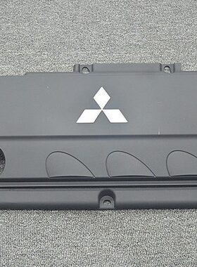 戈蓝4G69/4G64  气门室盖/发动机摇臂室盖