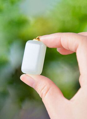 和田白玉髓平安无事牌镀沙金吊坠时尚简约流行复古经典款男女饰