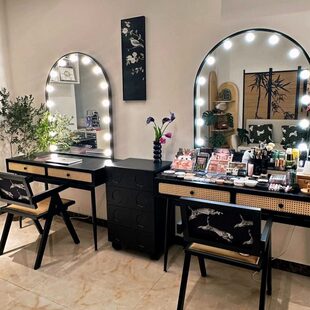 化妆台带灯化妆工作室专业店美容院化妆台婚纱新中式专用师照相馆