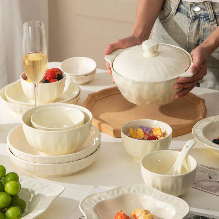 碗盘套装家用2024新款奶油风送礼釉下彩餐具简约现代碗蝶碗筷组合