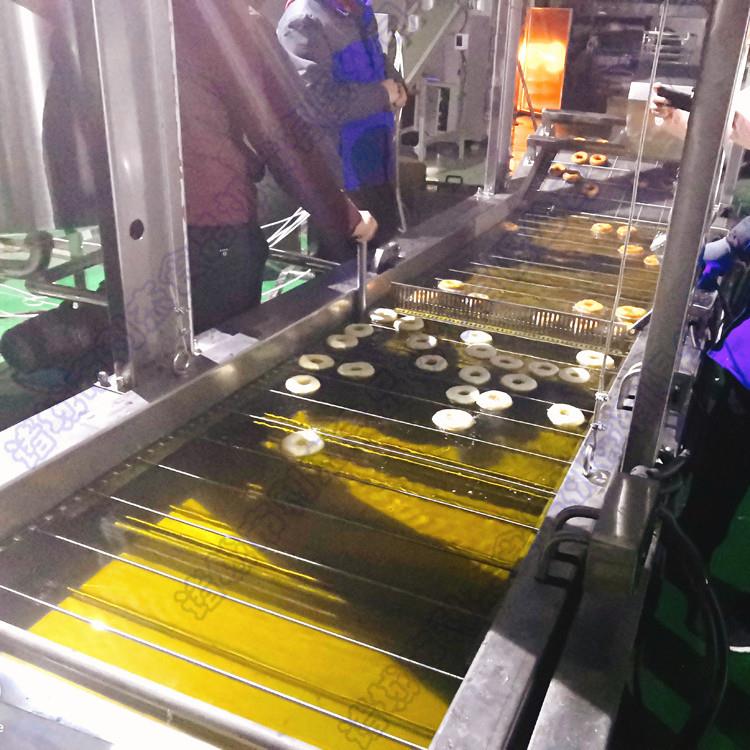 供应面包甜甜圈油炸机不锈钢制作甜甜圈油炸生产加工设备厂家
