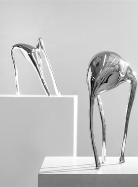 简约现代银色创意j三角电镀树脂流体摆件玄关客厅茶几样板房装饰