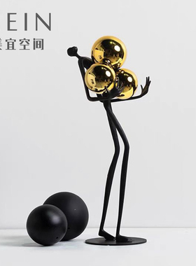 北欧抽象抱球铸铁人物m摆件家居客厅书房样板房样品屋展示中心酒