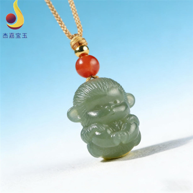 【聪明伶俐】天然玉石原创小悟空吊坠齐天大圣生肖猴吊坠玉石项链