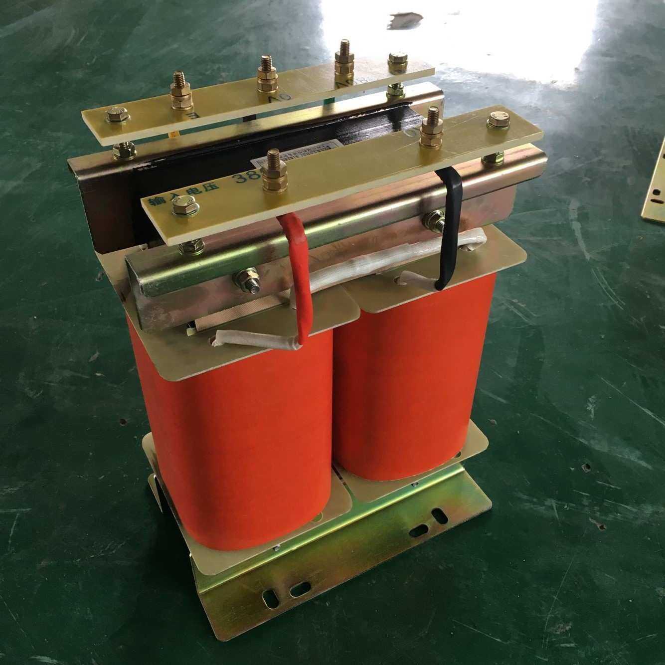 单相变压器380V变220V转220VBK-2KW单相隔离变压器电压可稳压