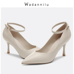 一字扣高跟鞋 浅口低跟小码 软皮2020新款 单 女细跟米白色职u业正装