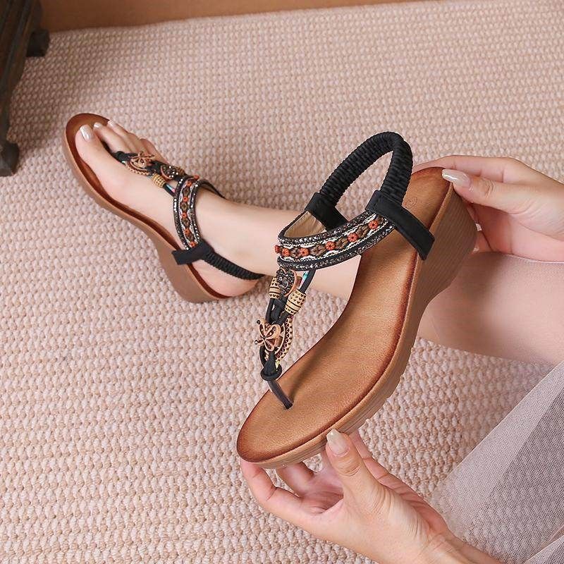 民族风坡跟凉鞋女夏2025年新款波西米亚水钻串珠旅游夹趾罗马女鞋,女鞋,罗马凉鞋,淘宝优惠券,粉丝福利购,淘宝优惠卷