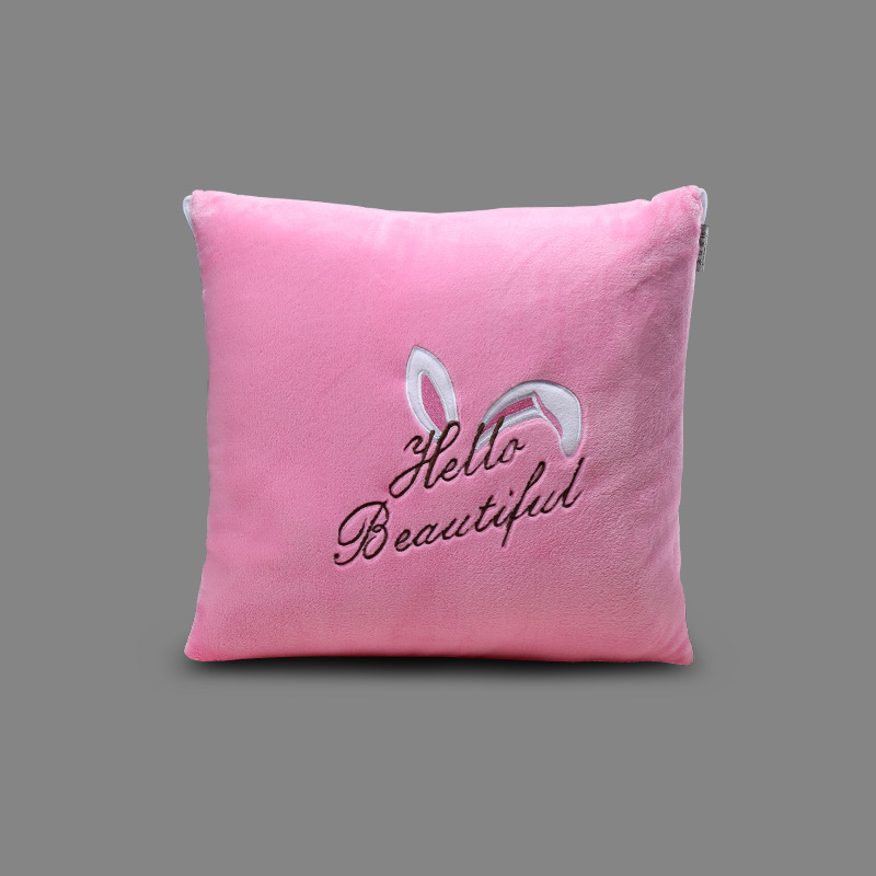 卡通抱枕被子两用汽车靠q垫珊瑚绒沙发办公室午睡枕头空调毯子定