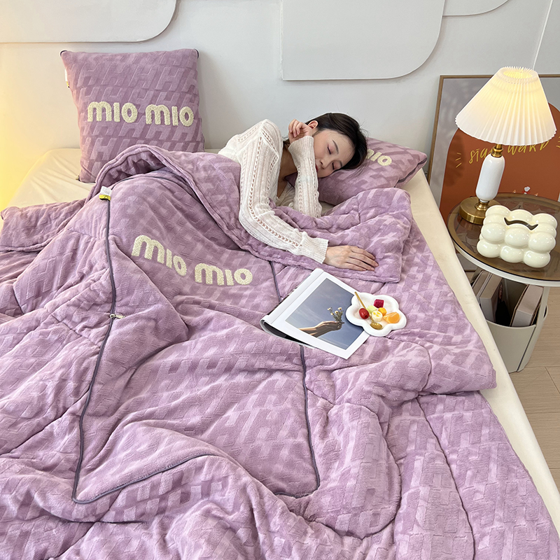 加绒加厚保暖车内抱枕被子两用办公D室午睡枕头二合一新款摺叠冬