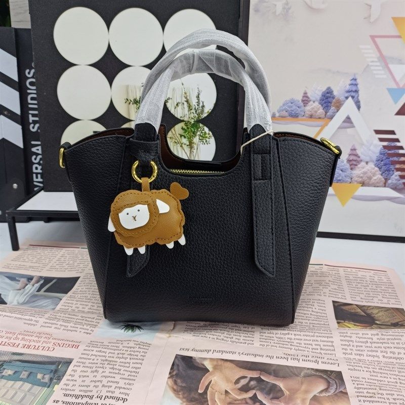 菜篮子手提水桶包包女2024新款春季时尚小众通勤百搭单肩斜挎包潮,箱包皮具/热销女包/男包,通用款女包,淘宝优惠券,粉丝福利购,淘宝优惠卷