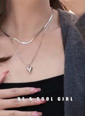 双层叠戴项链女款高级设计感小众锁骨链爱心吊坠卫衣配饰蛇骨链潮