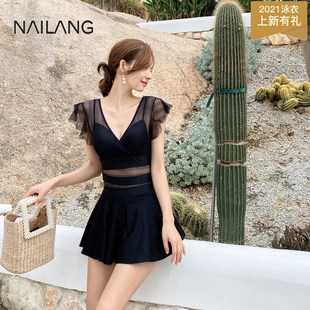 显瘦女游泳衣连体遮肚带钢托小胸C聚拢蕾丝荷叶边韩版温泉度假新