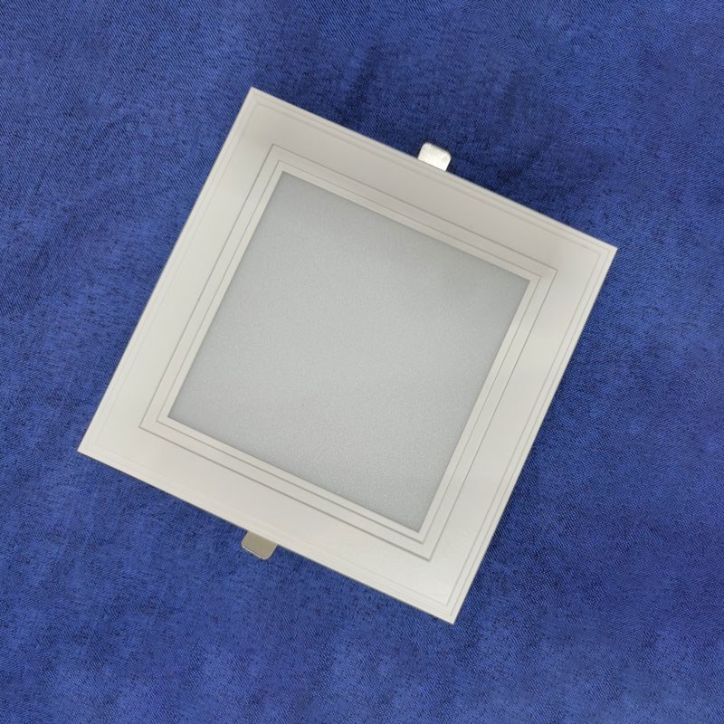 30*30卡扣厨卫灯25*25卫生间嵌入式led吸顶灯20*20厨房灯吊顶灯