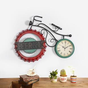 复古酒瓶盖装饰钟表儿童房家用装饰品挂件创意个性铁艺自行车挂钟