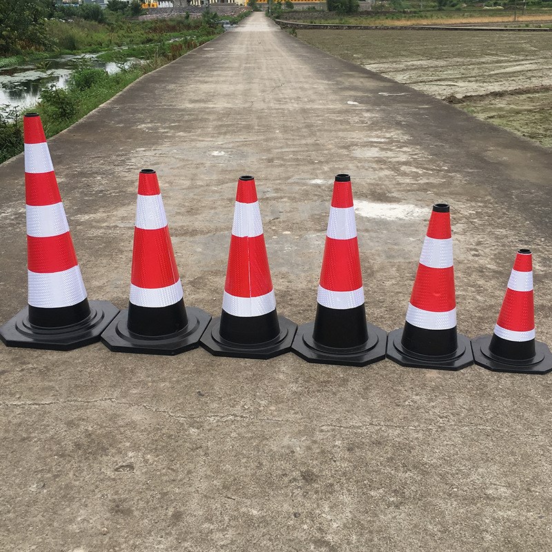 橡胶路锥塑料雪糕筒路障70cm反光锥形桶pvc圆锥交通路标安全锥