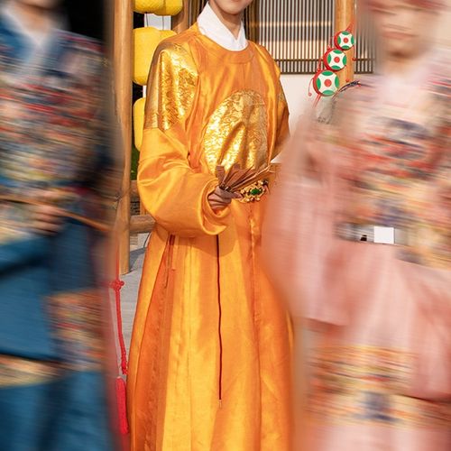 惜物国风 明制传统汉服云纹暗花纱织金四团龙明初圆领窄袖打褶袍