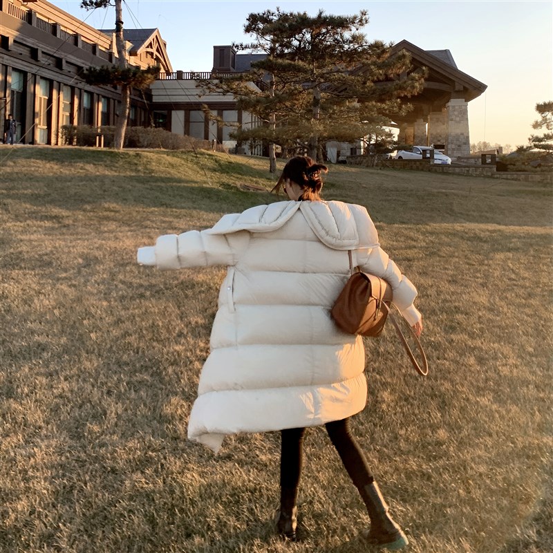 LuCC大被子2021冬新款网红甜美轻奢高端面包长款加厚白色羽绒服女
