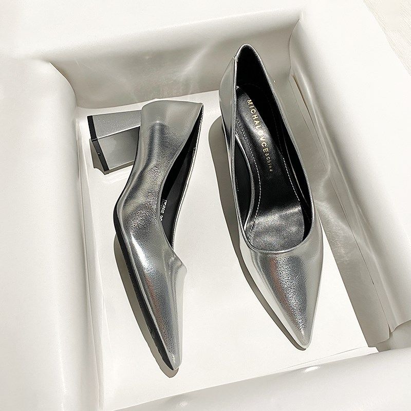 粗跟尖头气质e银色软皮高跟鞋女2025年新款浅口软底通勤工作鞋单