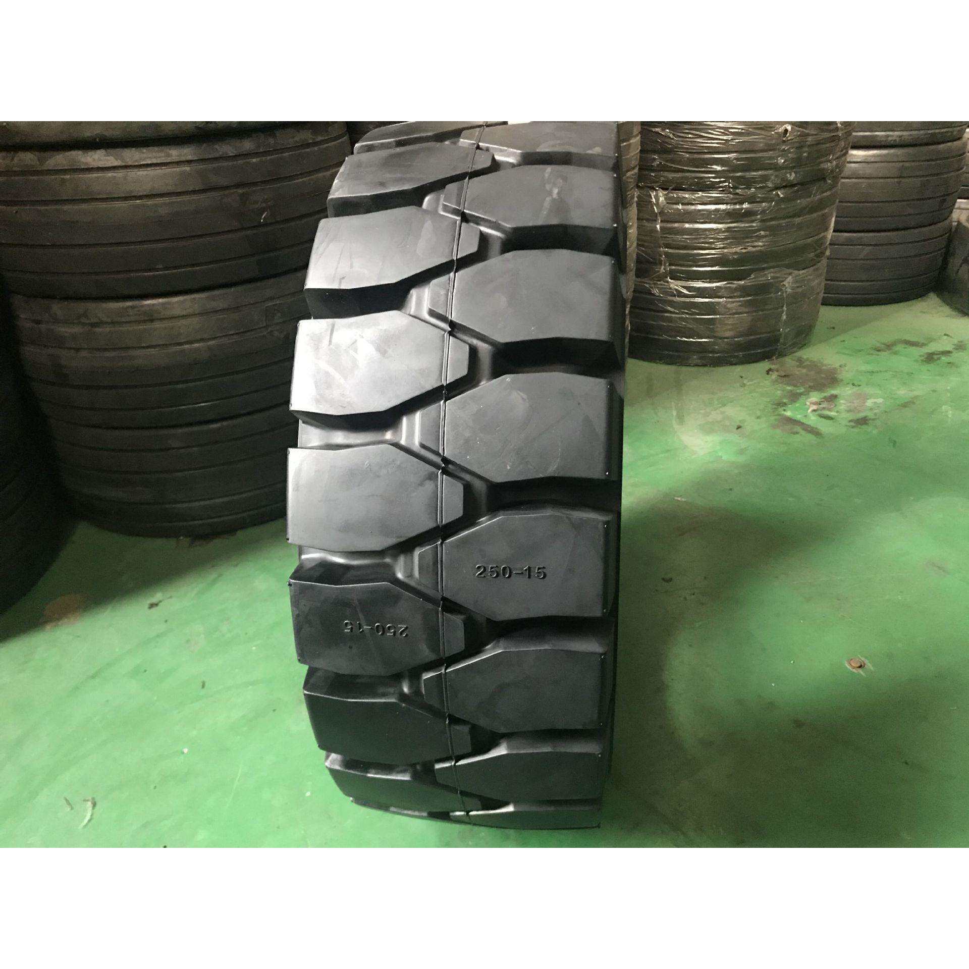 供应250-15叉车实心轮胎叉车4吨实心轮胎 高耐磨 高弹性 寿命长